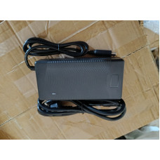 Зарядно за електрически тротинекта Kugoo Kukirin G2 Pro Max Master 54,6V 5A KG2ME-0020 Зарядно за електрически тротинекта Kugoo Kukirin G2 Pro Max Master 54,6V 5A KG2ME-0020
